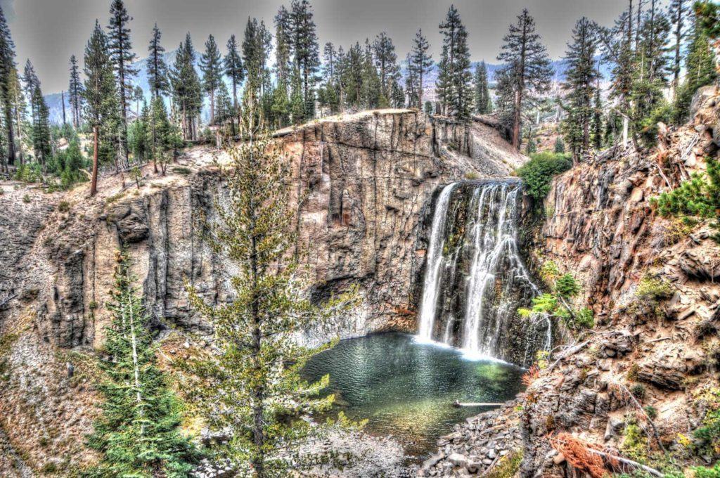 rainbow falls, mammoth mountain, go hike it, water fall hike, outdoor trail, mammoth lakes hiking trail, mammoth mountain hike, go hike it, sean tiner photography