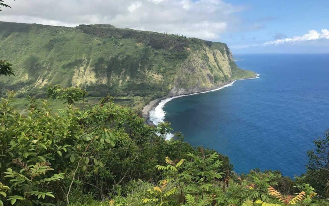 Hawaii Hikes | Waipio Valley Beach Hiking Trail