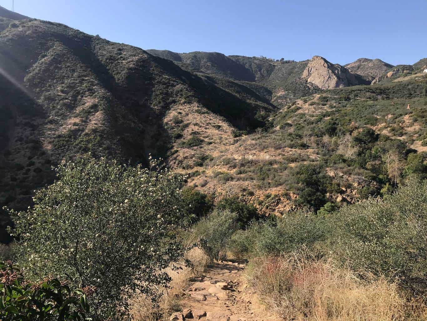 malibu, malibu hiking trail, solstice canyon, where to hike in malibu, santa monica mountains, best california hikes